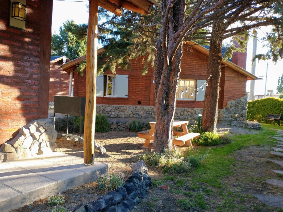 Cabanas Pyracantha Esquel Eksteriør bilde