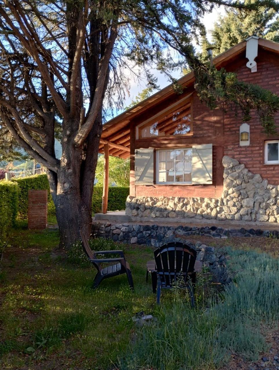 Cabanas Pyracantha Esquel Eksteriør bilde